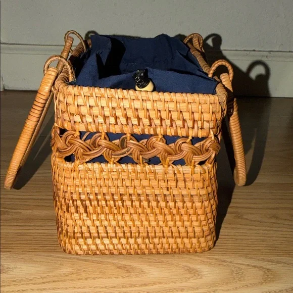 Navy and Tan Woven Tote Bag - Picture 3 of 8
